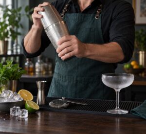 how to shake a cocktail properly